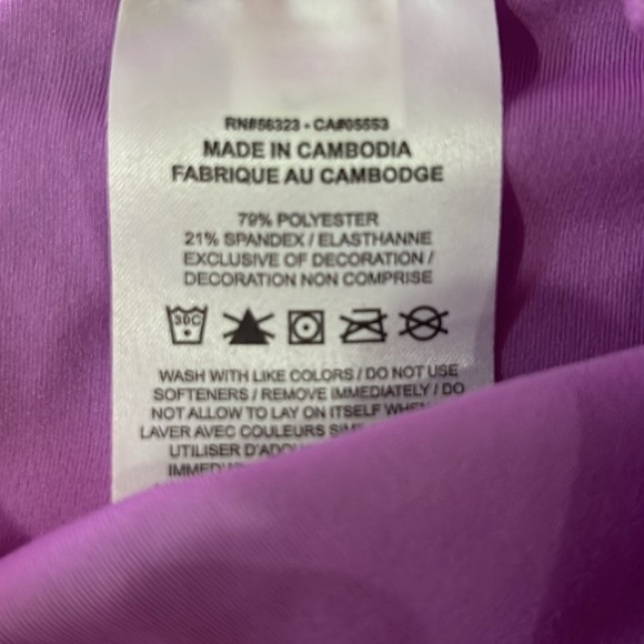 Nike One Large - Picture 6 of 8